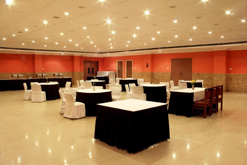 Hotel The Presidencia Bhubaneswar Exterior foto